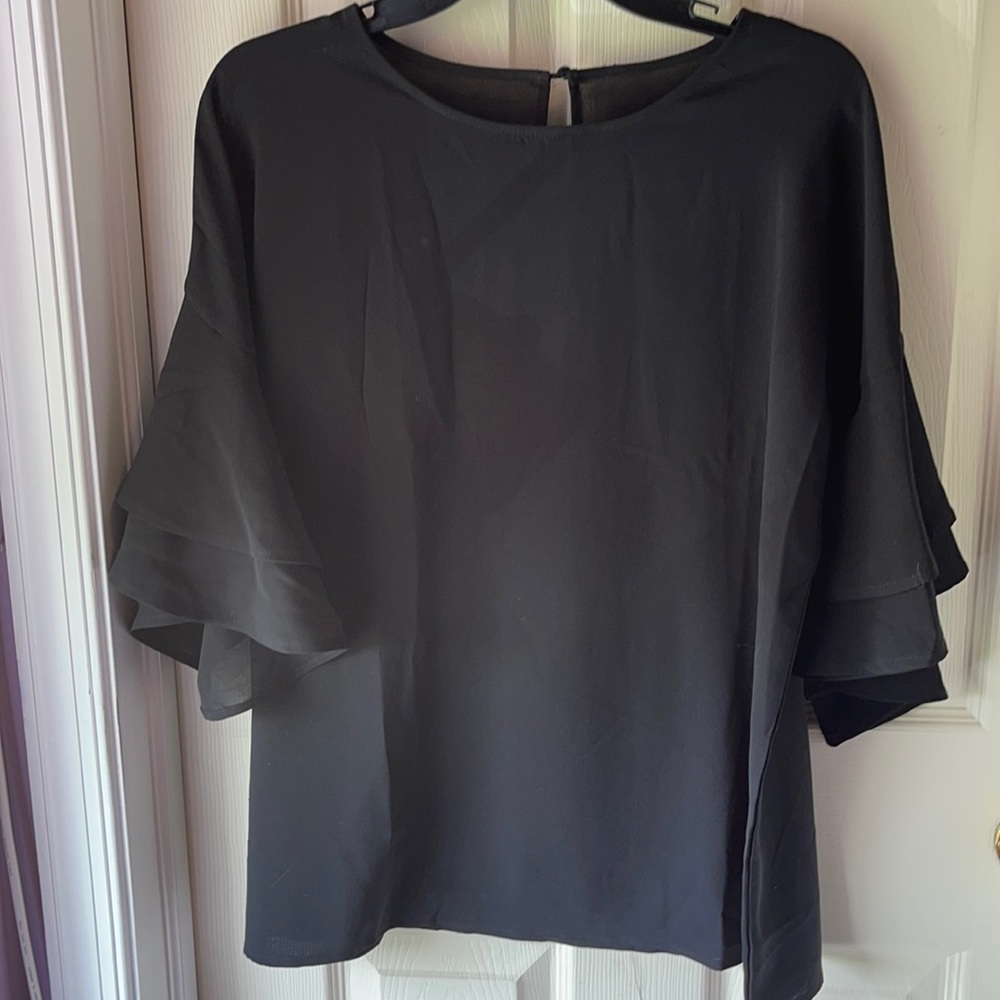 Women’s black bell sleeve top size XL